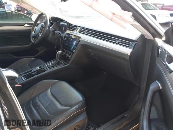 ✅ 2019 Volkswagen Arteon • VIN: WVWER7AN7KE025532 • Lot: 41243478. Listed on IAAI with 65,928 mi. Free auction sales archive from the USA and detailed vehicle history report at DreamBid. Image 5.