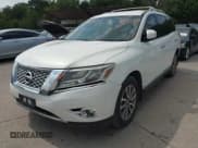 ✅ 2014 Nissan Pathfinder S • VIN: 5N1AR2MN5EC708015 • Lot: 43071734. Listed on IAAI with 153,517 mi. Free auction sales archive from the USA and detailed vehicle history report at DreamBid. Image 2.