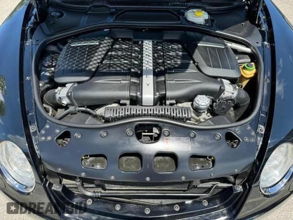 ✅ 2013 Bentley Flying Spur • VIN: SCBBP9ZA8DC078165 • Lot: 71322884. Listed on Copart with 34,679 mi. Free auction sales archive from the USA and detailed vehicle history report at DreamBid. Image 15.