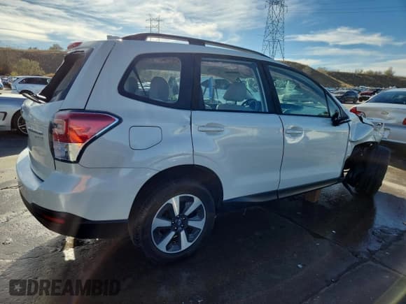 ✅ 2017 Subaru Forester • VIN: JF2SJABC8HH803558 • Lot: 91145415. Wystawiony na Copart z przebiegiem 98 200 mil. Bezpłatny archiwum sprzedaży aukcyjnych z USA i szczegółowy raport historii pojazdu na DreamBid. Zdjęcie 3.