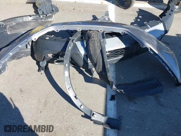 ✅ 2018 Honda CR-V EX-L • VIN: 7FARW2H86JE021700 • Lot: 43495916. Listed on IAAI with 98,286 mi. Free auction sales archive from the USA and detailed vehicle history report at DreamBid. Image 12.