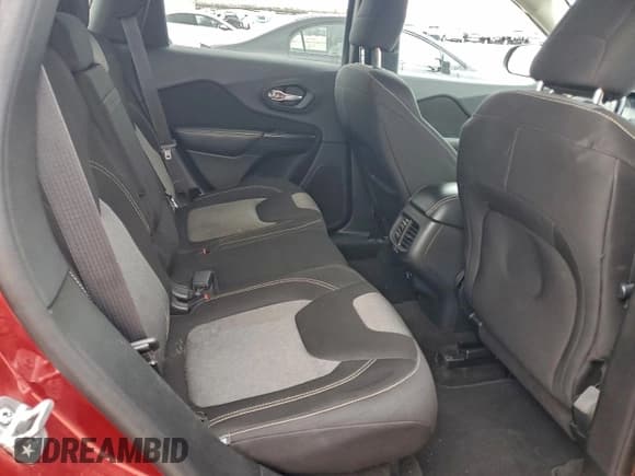 ✅ 2014 Jeep Cherokee Latitude • VIN: 1C4PJMCS0EW272410 • Lot: 92746425. Wystawiony na Copart z przebiegiem 144 519 mil. Bezpłatny archiwum sprzedaży aukcyjnych z USA i szczegółowy raport historii pojazdu na DreamBid. Zdjęcie 10.