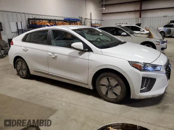 ✅ 2022 Hyundai Ioniq SE • VIN: KMHC75LC6NU273516 • Lot: 89034725. Wystawiony na Copart z przebiegiem 117 752 mil. Bezpłatny archiwum sprzedaży aukcyjnych z USA i szczegółowy raport historii pojazdu na DreamBid. Zdjęcie 4.