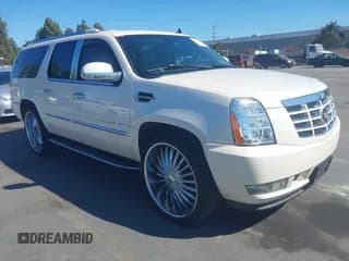 ✅ 2007 Cadillac Escalade ESV • VIN: 1GYFK66807R175904 • Lot: 43021917. Listed on IAAI with 189,393 mi. Free auction sales archive from the USA and detailed vehicle history report at DreamBid. Image 1.