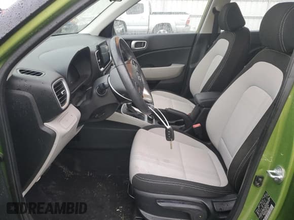 ✅ 2023 Hyundai Venue SEL • VIN: KMHRC8A33PU248389 • Lot: 80751544. Listed on Copart with 28,398 mi. Free auction sales archive from the USA and detailed vehicle history report at DreamBid. Image 7.