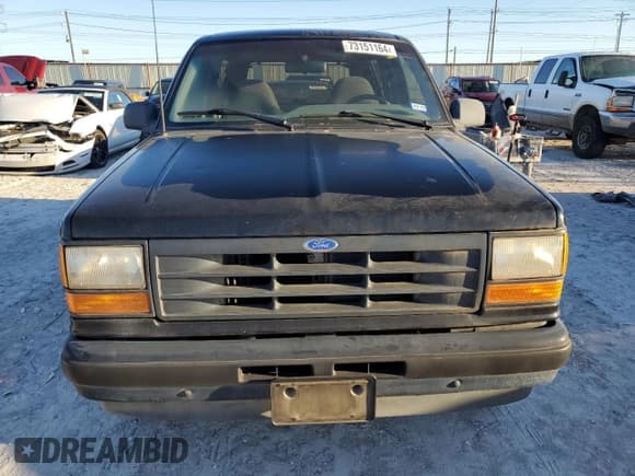 ✅ 1994 Ford Explorer Eddie Bauer • VIN: 1FMCU22X6RUE44203 • Lot: 73151164. Wystawiony na Copart z przebiegiem 130 777 mil. Bezpłatny archiwum sprzedaży aukcyjnych z USA i szczegółowy raport historii pojazdu na DreamBid. Zdjęcie 5.