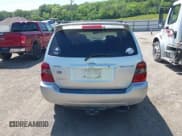 ✅ 2007 Toyota Highlander w/3rd Row • VIN: JTEEP21A970207061 • Lot: 42528923. Wystawiony na IAAI z przebiegiem 138 652 mil. Bezpłatny archiwum sprzedaży aukcyjnych z USA i szczegółowy raport historii pojazdu na DreamBid. Zdjęcie 16.