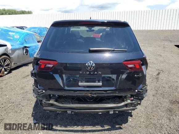 ✅ 2024 Volkswagen Tiguan Wolfsburg Edition • VIN: 3VVAB7AX2RM229276 • Lot: 60845445. Listed on Copart with 859 mi. Free auction sales archive from the USA and detailed vehicle history report at DreamBid. Image 6.