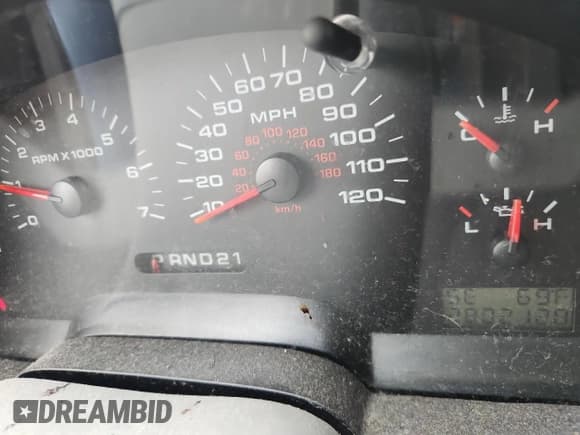 ✅ 2007 Ford F-150 XLT • VIN: 1FTRW12W97KC68086 • Lot: 82715405. Wystawiony na Copart z przebiegiem 280 212 mil. Bezpłatny archiwum sprzedaży aukcyjnych z USA i szczegółowy raport historii pojazdu na DreamBid. Zdjęcie 9.