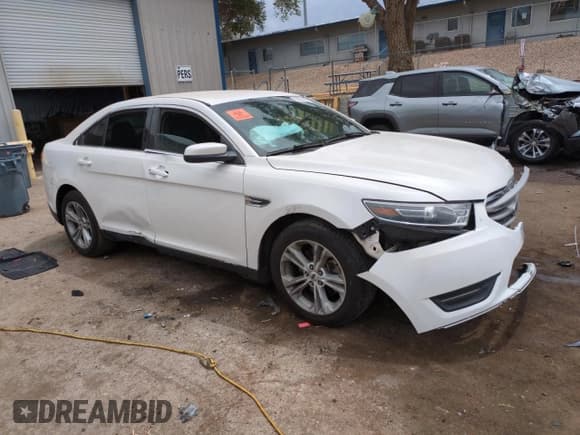 ✅ 2016 Ford Taurus SEL • VIN: 1FAHP2E82GG126084 • Лот: 58060405. Опубликован ранее на Copart с пробегом 130 082 миль. Бесплатный доступ к архиву аукционных продаж из США и подробный отчёт об истории автомобиля на DreamBid. Изображение 4.