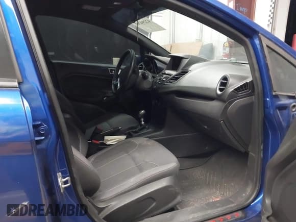 ✅ 2014 Ford Fiesta ST • VIN: 3FADP4GX7EM206269 • Lot: 42294262. Listed on IAAI with 82,684 mi. Free auction sales archive from the USA and detailed vehicle history report at DreamBid. Image 5.