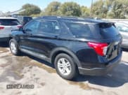 ✅ 2022 Ford Explorer XLT • VIN: 1FMSK7DH2NGA82285 • Lot: 43484216. Wystawiony na IAAI z przebiegiem 80 909 mil. Bezpłatny archiwum sprzedaży aukcyjnych z USA i szczegółowy raport historii pojazdu na DreamBid. Zdjęcie 3.