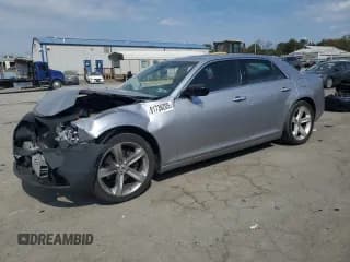 ✅ 2014 Chrysler 300 C • VIN: 2C3CCAET9EH380721 • Лот: 81736205. Опубликован ранее на Copart с пробегом 132 764 миль. Бесплатный доступ к архиву аукционных продаж из США и подробный отчёт об истории автомобиля на DreamBid. Изображение 1.