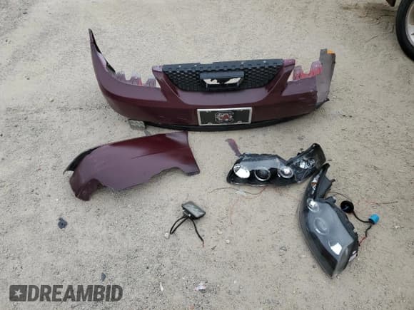 ✅ 2001 Ford Mustang Standard • VIN: 1FAFP40491F119850 • Lot: 85857755. Wystawiony na Copart z przebiegiem 254 421 mil. Bezpłatny archiwum sprzedaży aukcyjnych z USA i szczegółowy raport historii pojazdu na DreamBid. Zdjęcie 12.