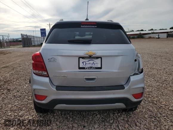 ✅ 2022 Chevrolet Trax LT • VIN: KL7CJPSM9NB529636 • Lot: 70163715. Listed on Copart with 28,136 mi. Free auction sales archive from the USA and detailed vehicle history report at DreamBid. Image 6.