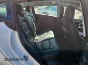 ✅ 2022 Tesla Model 3 • VIN: 5YJ3E1EA6NF328750 • Lot: 82206215. Wystawiony na Copart z przebiegiem 45 786 mil. Bezpłatny archiwum sprzedaży aukcyjnych z USA i szczegółowy raport historii pojazdu na DreamBid. Zdjęcie 10.