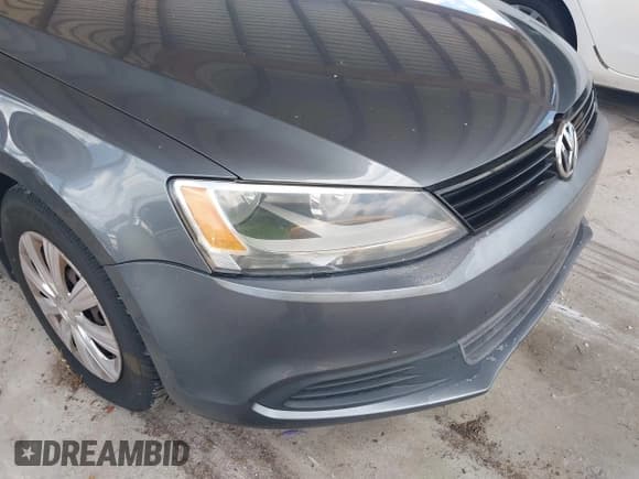 ✅ 2013 Volkswagen Jetta S • VIN: 3VW2K7AJ2DM202390 • Lot: 42493809. Listed on IAAI with 180,595 mi. Free auction sales archive from the USA and detailed vehicle history report at DreamBid. Image 6.