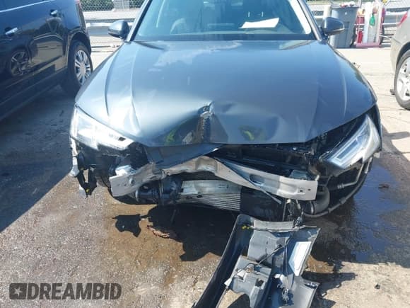 ✅ 2017 Audi A4 Premium Plus • VIN: WAUENAF42HN033052 • Lot: 42984396. Listed on IAAI with 192,632 mi. Free auction sales archive from the USA and detailed vehicle history report at DreamBid. Image 6.