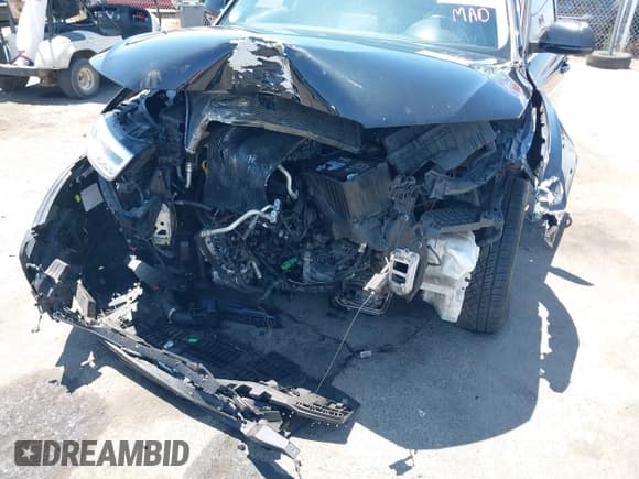 ✅ 2016 Audi Q3 Prestige • VIN: WA1GFCFS9GR003647 • Lot: 42619648. Listed on IAAI with 81,060 mi. Free auction sales archive from the USA and detailed vehicle history report at DreamBid. Image 6.