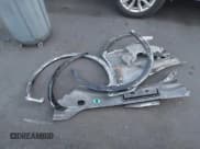 ✅ 2024 Toyota Prius LE • VIN: JTDACAAU2R3021334 • Lot: 43043015. Wystawiony na IAAI z przebiegiem 21 899 mil. Bezpłatny archiwum sprzedaży aukcyjnych z USA i szczegółowy raport historii pojazdu na DreamBid. Zdjęcie 12.