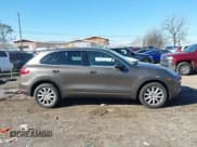 ✅ 2011 Porsche Cayenne • VIN: WP1AA2A28BLA01782 • Лот: 43814332. Опубликован ранее на IAAI с пробегом 236 801 миль. Бесплатный доступ к архиву аукционных продаж из США и подробный отчёт об истории автомобиля на DreamBid. Изображение 13.