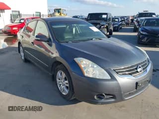 ✅ 2011 Nissan Altima S • VIN: 1N4AL2AP0BN501713 • Lot: 43571903. Wystawiony na IAAI z przebiegiem 130 901 mil. Bezpłatny archiwum sprzedaży aukcyjnych z USA i szczegółowy raport historii pojazdu na DreamBid. Zdjęcie 1.