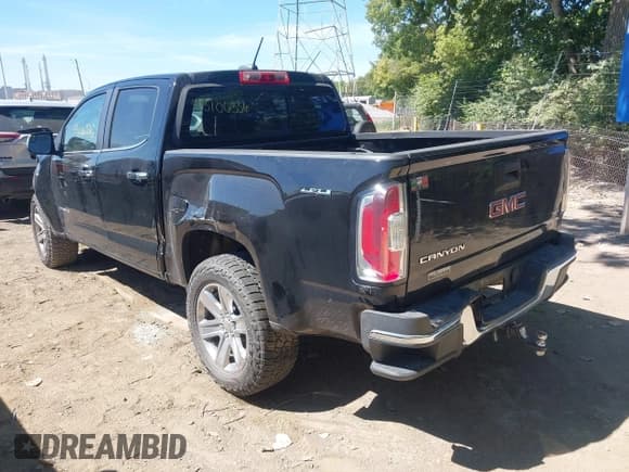 ✅ 2016 GMC Canyon 4WD SLT • VIN: 1GTG6DE38G1106031 • Lot: 43106336. Listed on IAAI with 138,849 mi. Free auction sales archive from the USA and detailed vehicle history report at DreamBid. Image 3.