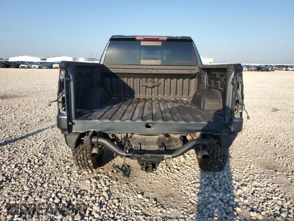 ✅ 2020 Chevrolet Silverado 1500 LT Trail Boss • VIN: 3GCPYFED4LG331721 • Lot: 70431354. Wystawiony na Copart z przebiegiem 45 877 mil. Bezpłatny archiwum sprzedaży aukcyjnych z USA i szczegółowy raport historii pojazdu na DreamBid. Zdjęcie 6.