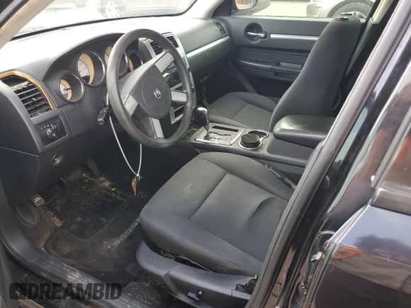 2010 Dodge Charger SXT с VIN 2B3CA3CV6AH308131, выставлен на аукционе Copart как лот 82933424 с пробегом 177 270 миль миль и Чистый • Clean title. История ставок и продаж доступна на DreamBid. Изображение 7.