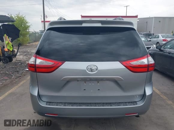 ✅ 2016 Toyota Sienna LE AAS • VIN: 5TDKK3DC8GS739598 • Lot: 43063181. Listed on IAAI with 143,303 mi. Free auction sales archive from the USA and detailed vehicle history report at DreamBid. Image 16.