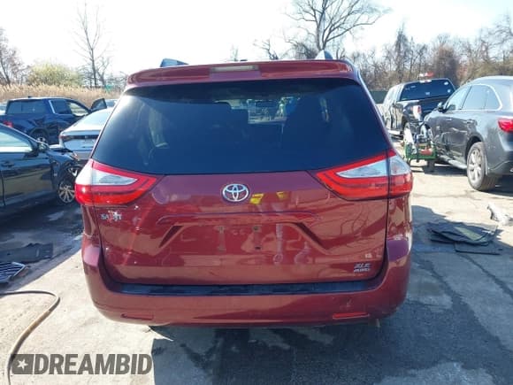 ✅ 2015 Toyota Sienna Limited • VIN: 5TDDK3DC0FS104012 • Lot: 41935233. Listed on IAAI with 160,635 mi. Free auction sales archive from the USA and detailed vehicle history report at DreamBid. Image 17.