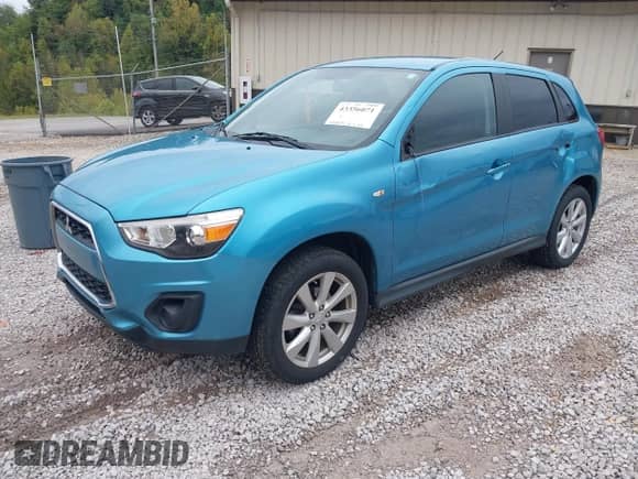 2014 Mitsubishi Outlander ES с VIN 4A4AP3AUXEE002604, выставлен на аукционе IAAI как лот 43356071 с пробегом 102 875 миль миль и . История ставок и продаж доступна на DreamBid. Изображение 2.