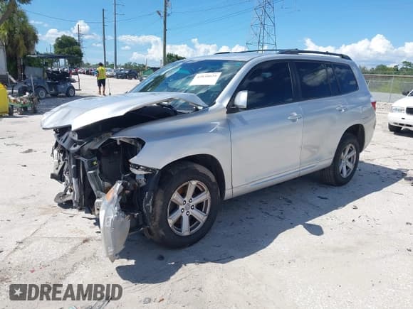 ✅ 2010 Toyota Highlander • VIN: 5TDBK3EH5AS018141 • Лот: 42838029. Опубликован ранее на IAAI с пробегом 156 570 миль. Бесплатный доступ к архиву аукционных продаж из США и подробный отчёт об истории автомобиля на DreamBid. Изображение 17.