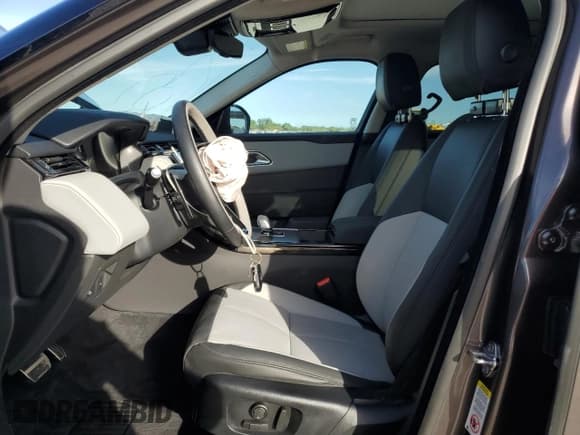 ✅ 2025 Land Rover Range Rover Velar Dynamic SE • VIN: SALYL2EX8SA399998 • Lot: 90409045. Listed on Copart with 5,199 mi. Free auction sales archive from the USA and detailed vehicle history report at DreamBid. Image 7.