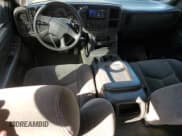 ✅ 2006 Chevrolet Silverado 2500HD LT1 • VIN: 1GCHK23246F103885 • Lot: 48869075. Wystawiony na Copart z przebiegiem Nie podano. Bezpłatny archiwum sprzedaży aukcyjnych z USA i szczegółowy raport historii pojazdu na DreamBid. Zdjęcie 8.