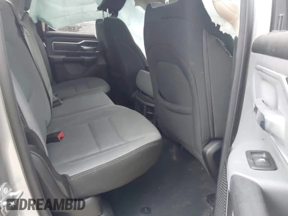 ✅ 2020 Ram 1500 Big Horn • VIN: 1C6SRFBT7LN367999 • Lot: 43456084. Wystawiony na IAAI z przebiegiem 37 408 mil. Bezpłatny archiwum sprzedaży aukcyjnych z USA i szczegółowy raport historii pojazdu na DreamBid. Zdjęcie 8.