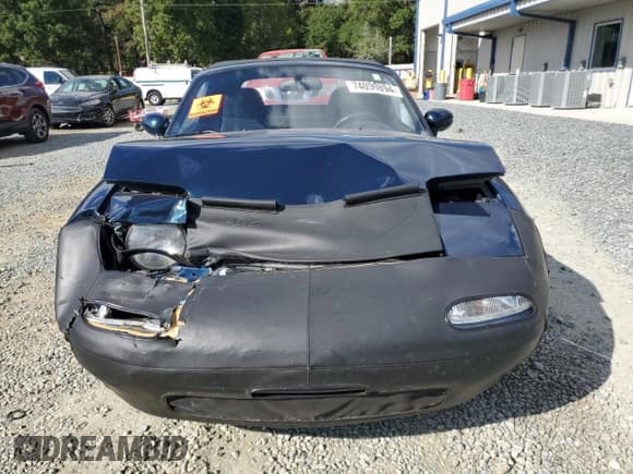 ✅ 1996 Mazda MX-5 Miata • VIN: JM1NA3538T0700568 • Lot: 74090894. Wystawiony na Copart z przebiegiem 95 589 mil. Bezpłatny archiwum sprzedaży aukcyjnych z USA i szczegółowy raport historii pojazdu na DreamBid. Zdjęcie 5.