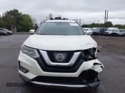 ✅ 2017 Nissan Rogue S • VIN: 5N1AT2MT1HC755644 • Lot: 43031867. Wystawiony na IAAI z przebiegiem 210 548 mil. Bezpłatny archiwum sprzedaży aukcyjnych z USA i szczegółowy raport historii pojazdu na DreamBid. Zdjęcie 12.