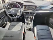 ✅ 2022 Volkswagen Taos SEL • VIN: 3VV2X7B25NM075732 • Lot: 62223145. Wystawiony na Copart z przebiegiem 62 791 mil. Bezpłatny archiwum sprzedaży aukcyjnych z USA i szczegółowy raport historii pojazdu na DreamBid. Zdjęcie 8.