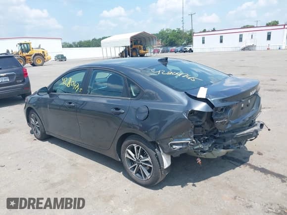 ✅ 2024 Kia Forte LXS • VIN: 3KPF24AD6RE804742 • Lot: 42804745. Listed on IAAI with 9,939 mi. Free auction sales archive from the USA and detailed vehicle history report at DreamBid. Image 3.
