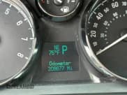 ✅ 2012 Chevrolet Captiva Sport LS • VIN: 3GNAL2EK3CS595366 • Lot: 61148635. Wystawiony na Copart z przebiegiem 208 677 mil. Bezpłatny archiwum sprzedaży aukcyjnych z USA i szczegółowy raport historii pojazdu na DreamBid. Zdjęcie 8.