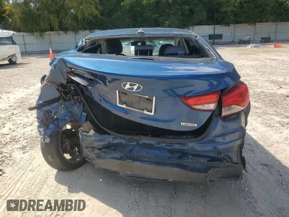 ✅ 2015 Hyundai Elantra Limited • VIN: KMHDH4AEXFU425170 • Lot: 71012725. Listed on Copart with Not provided. Free auction sales archive from the USA and detailed vehicle history report at DreamBid. Image 6.