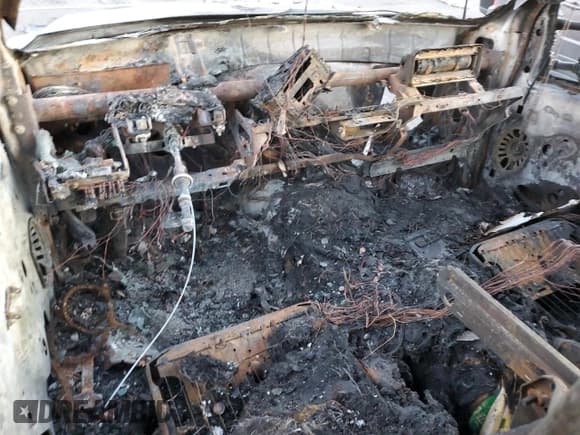 ✅ 2001 Ford Excursion XLT • VIN: 1FMSU41FX1EB63374 • Лот: 83401604. Опубликован ранее на Copart с пробегом Не указан. Бесплатный доступ к архиву аукционных продаж из США и подробный отчёт об истории автомобиля на DreamBid. Изображение 8.