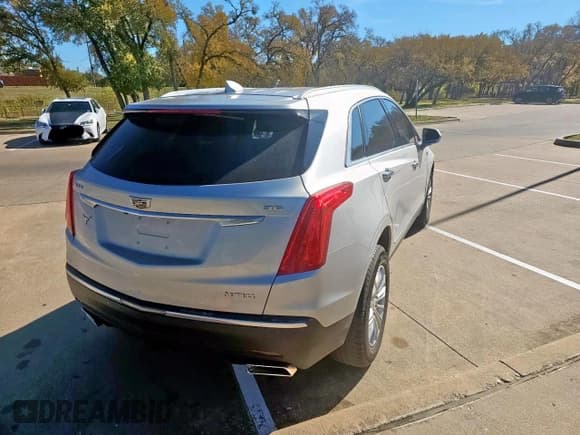 ✅ 2019 Cadillac XT5 FWD • VIN: 1GYKNARS1KZ231504 • Лот: 92638165. Опубликован ранее на Copart с пробегом 58 799 миль. Бесплатный доступ к архиву аукционных продаж из США и подробный отчёт об истории автомобиля на DreamBid. Изображение 4.