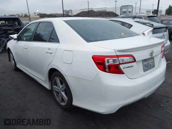 2012 Toyota Camry LE with VIN 4T1BF1FK7CU511946, listed as a IAAI auction lot 43406452 with 98,670 mi miles and . Bid and sale history available at DreamBid. Image 3.