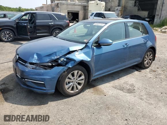 ✅ 2021 Volkswagen Golf TSI • VIN: 3VWW57AU3MM007367 • Lot: 64805113. Wystawiony na Copart z przebiegiem 3 104 mil. Bezpłatny archiwum sprzedaży aukcyjnych z USA i szczegółowy raport historii pojazdu na DreamBid. Zdjęcie 1.