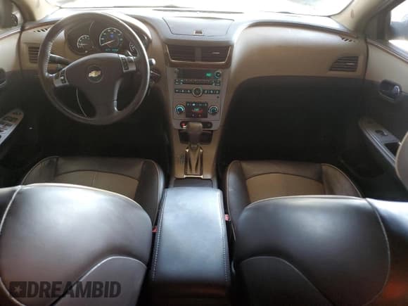 ✅ 2008 Chevrolet Malibu LTZ • VIN: 1G1ZK577X8F230194 • Lot: 83441684. Listed on Copart with 169,444 mi. Free auction sales archive from the USA and detailed vehicle history report at DreamBid. Image 8.