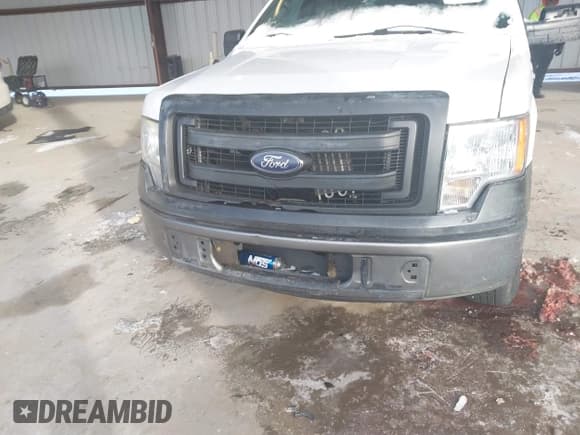 ✅ 2013 Ford F-150 XL • VIN: 1FTFX1CFXDKE21083 • Lot: 41395847. Listed on IAAI with 245,661 mi. Free auction sales archive from the USA and detailed vehicle history report at DreamBid. Image 6.