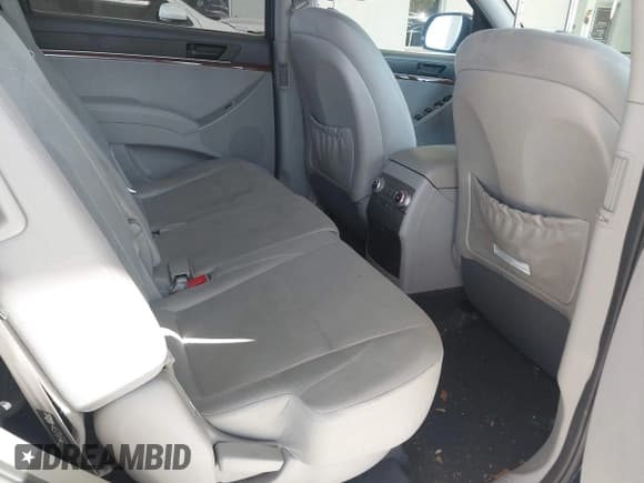 ✅ 2011 Hyundai Veracruz Limited • VIN: KM8NU4CC1BU140556 • Lot: 43730789. Wystawiony na IAAI z przebiegiem 141 676 mil. Bezpłatny archiwum sprzedaży aukcyjnych z USA i szczegółowy raport historii pojazdu na DreamBid. Zdjęcie 8.