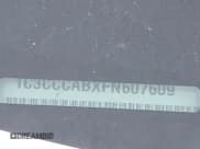 ✅ 2015 Chrysler 200 Limited • VIN: 1C3CCCABXFN607609 • Lot: 92898305. Wystawiony na Copart z przebiegiem 104 068 mil. Bezpłatny archiwum sprzedaży aukcyjnych z USA i szczegółowy raport historii pojazdu na DreamBid. Zdjęcie 12.